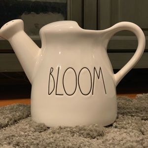 Rae Dunn Bloom